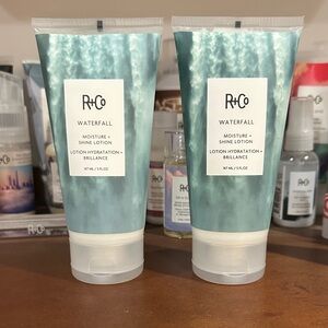 R+Co Waterfall Moisture + Shine Lotion 
Set of 2!
Last Set!